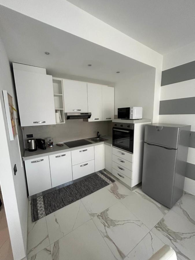 Marconi67 Apartamento Desenzano del Garda Exterior foto
